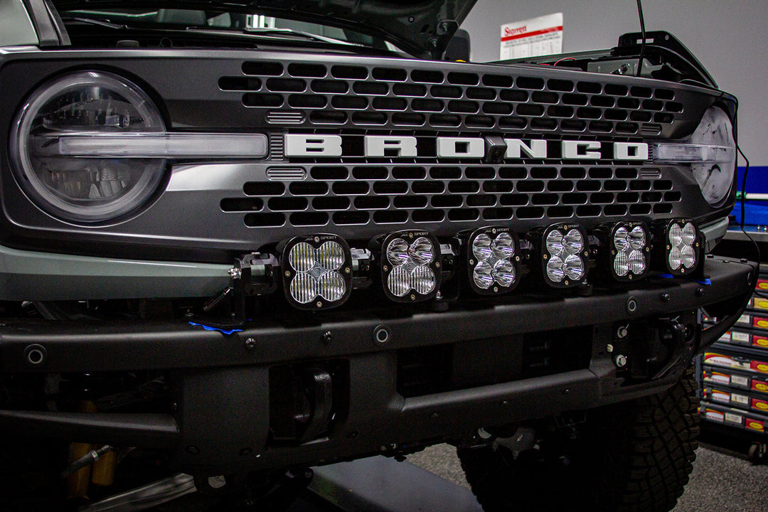 Baja Designs 6 XL Linkable LIght Bar Kit Plastic Bumper Mount w/Upfitter 21-Up Ford Bronco – photo 1 of 2